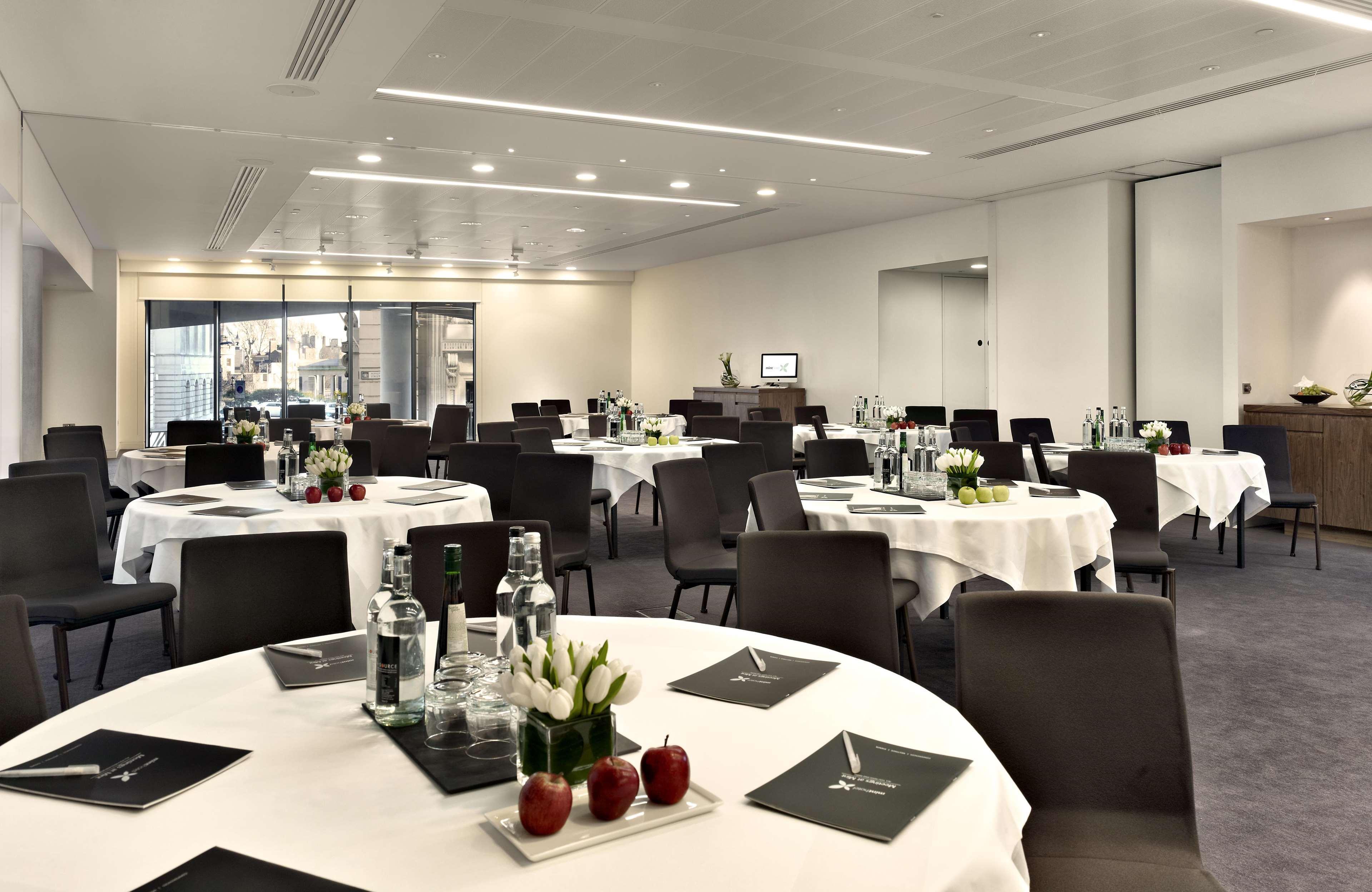 Doubletree By Hilton - Tower Of Londra